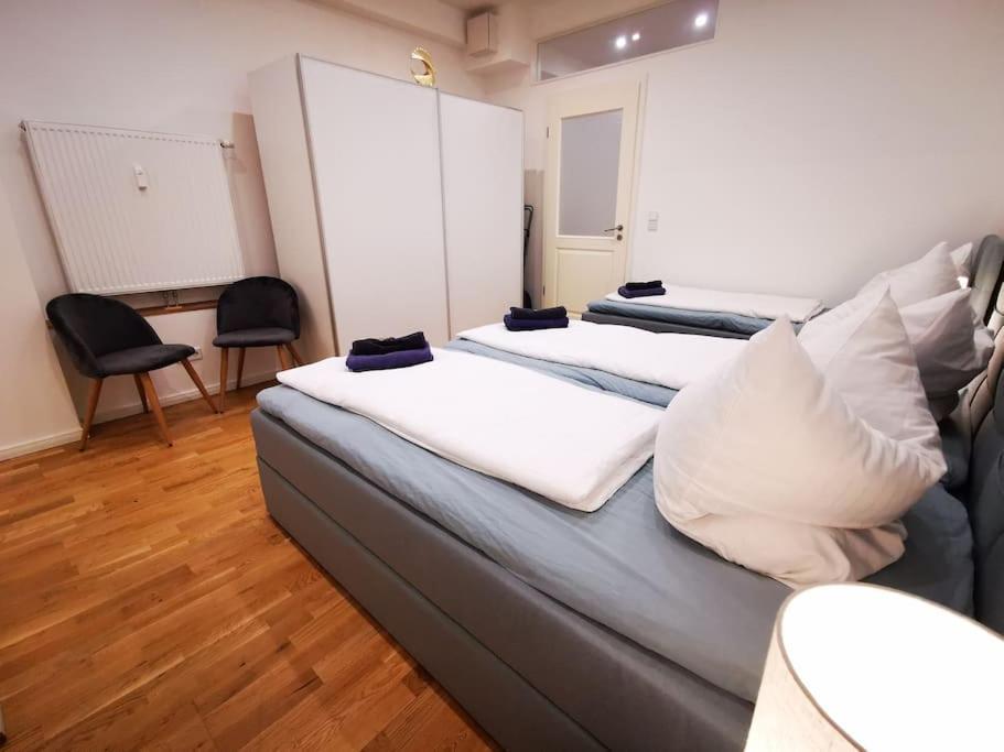 Inval L Rockchair Apartments L Modern Maisonette In City Center "Mitte" 2 Bedrooms Boxspringbeds 2 Bathroom Welcomes You! Берлин Екстериор снимка